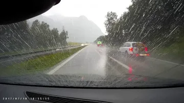 Шофьорите да проверят фарове и чистачки