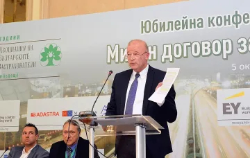 Превозвачи: Попов завлече наши колеги