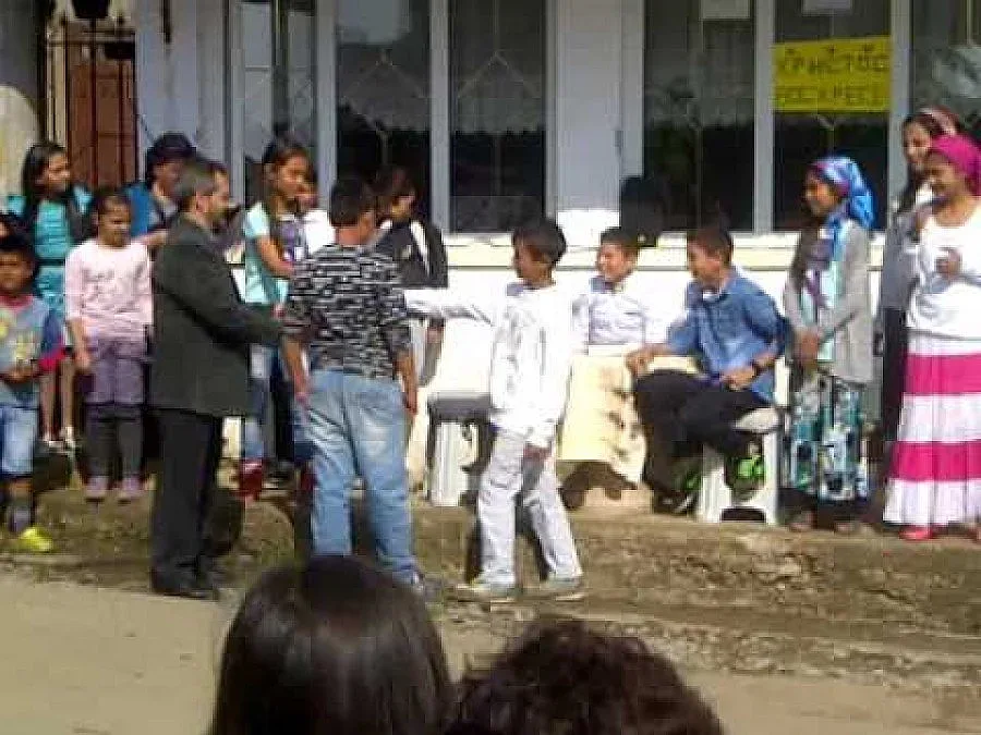 Дезинфектират ромски квартал заради хепатит