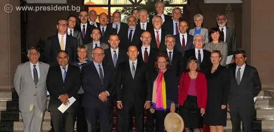 Президентът призова ЕС за равноправие за Шенген