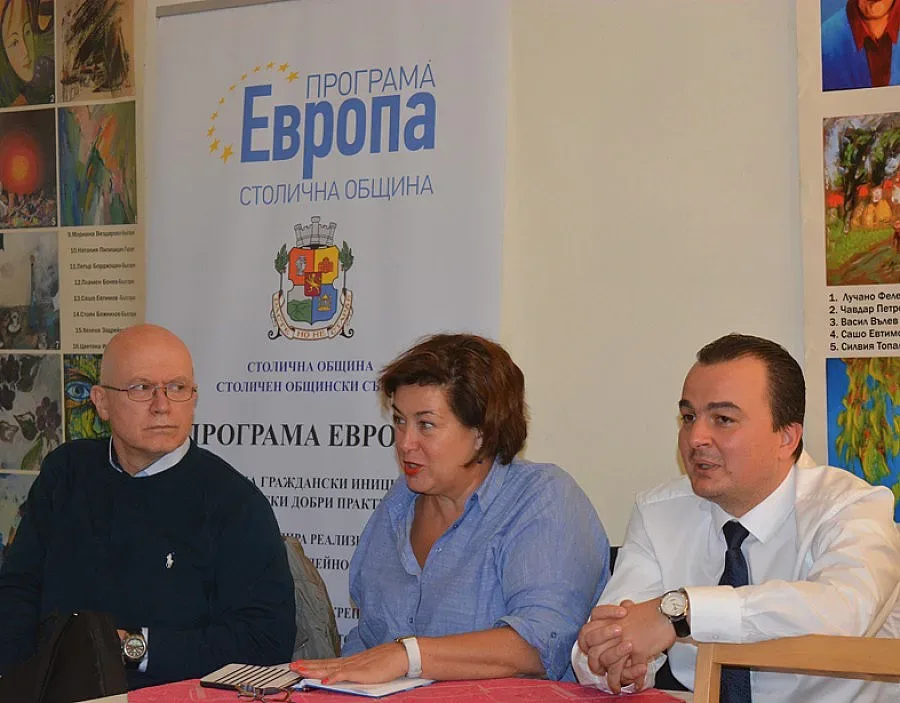 Хора с увреждания: Ние да сме щастливи, а не кокошките