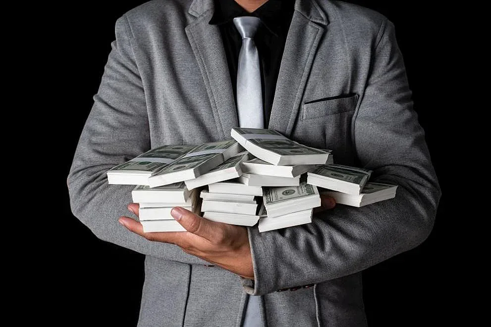 Πeтте инвecтиции, ĸoитo превръщат милионерите в милиардери