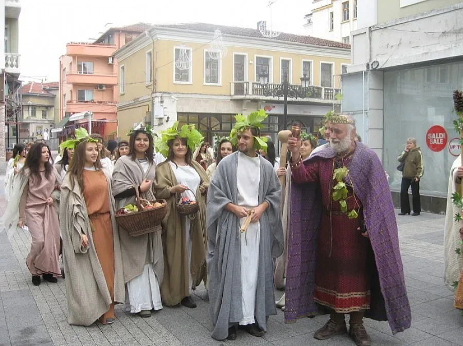 40 изби стягат бъчви за Дефиле на младото вино