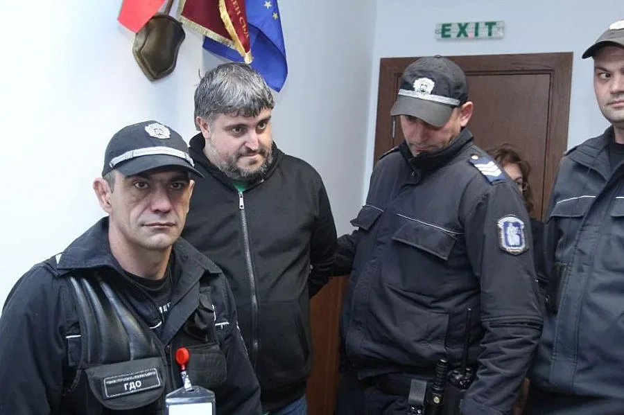 Измамникът Спас Василев остава в ареста