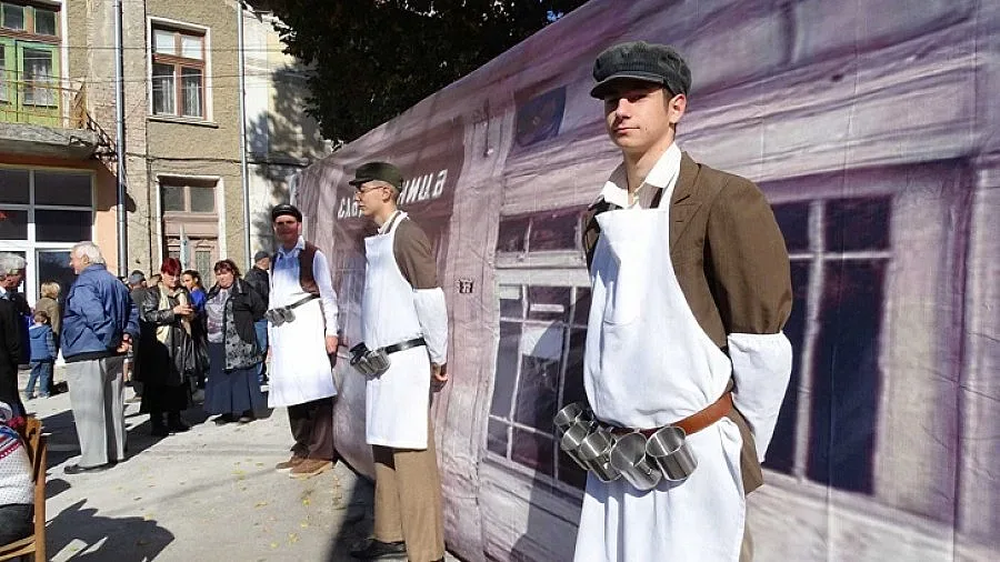 Празник на бозата оживи Радомир 