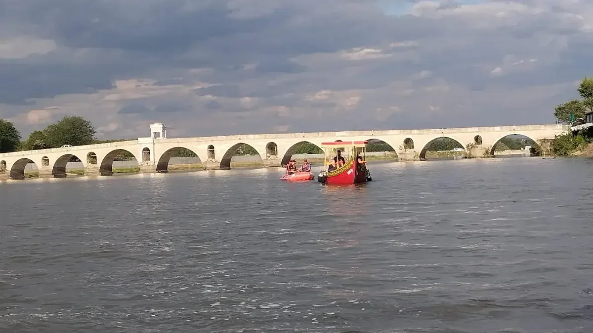 Турските власти със спешни мерки по  река Марица
