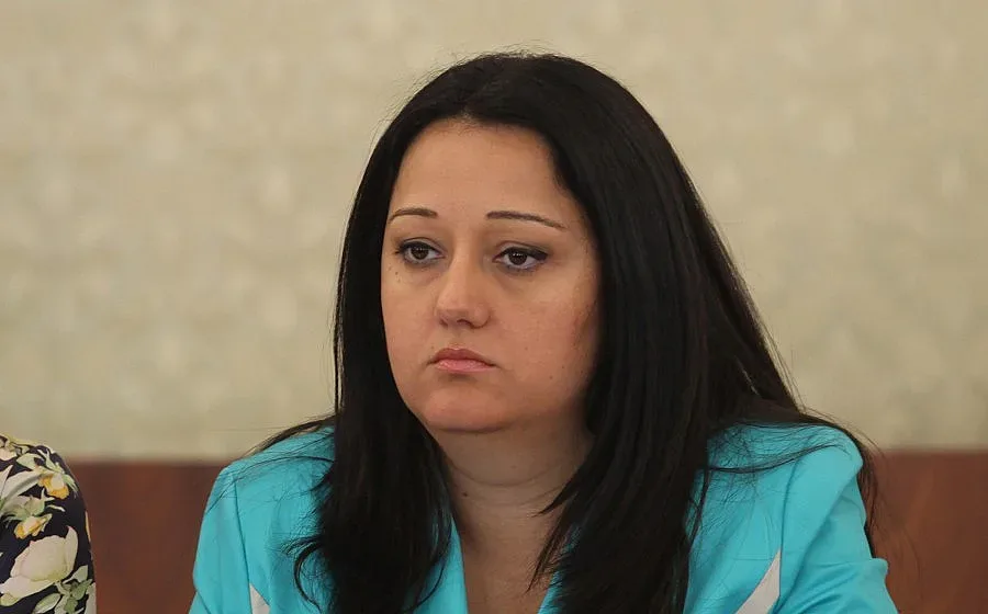 Павлова: Няма да даваме фалшиви надежди на Западните Балкани