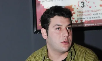 Актьор от "Зад канала" ще замести Мумията в парламента