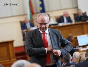 Парламентът би шута на Антон Тодоров