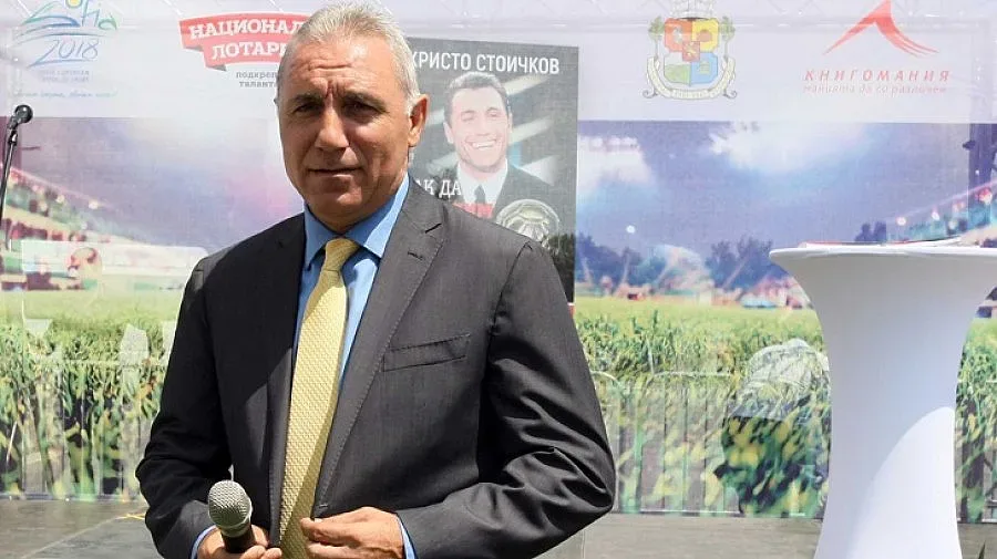 МВнР разжалва почетния консул Стоичков