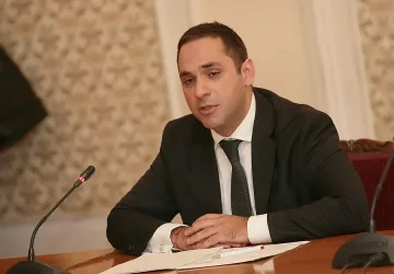 Караниколов: Виждам рекет в действията на "Емко"