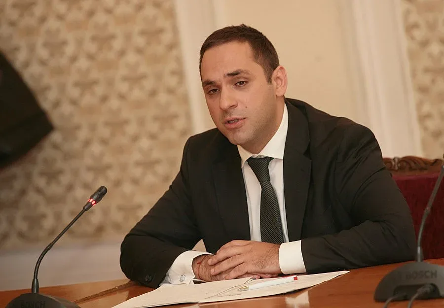 Караниколов: Виждам рекет в действията на "Емко"