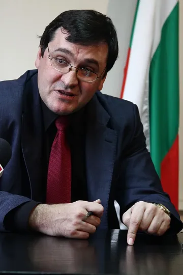 Депутат от ОП: Лобитата за "Грипен" и Ф-16 са сериозни