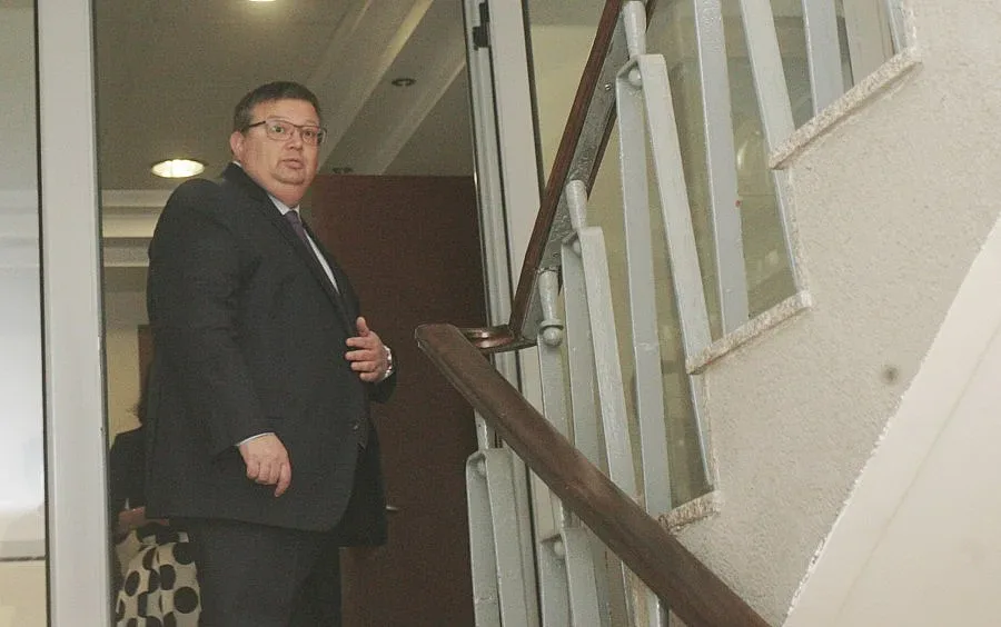 Прокуратурата проверява палежа на автомобила на журналист