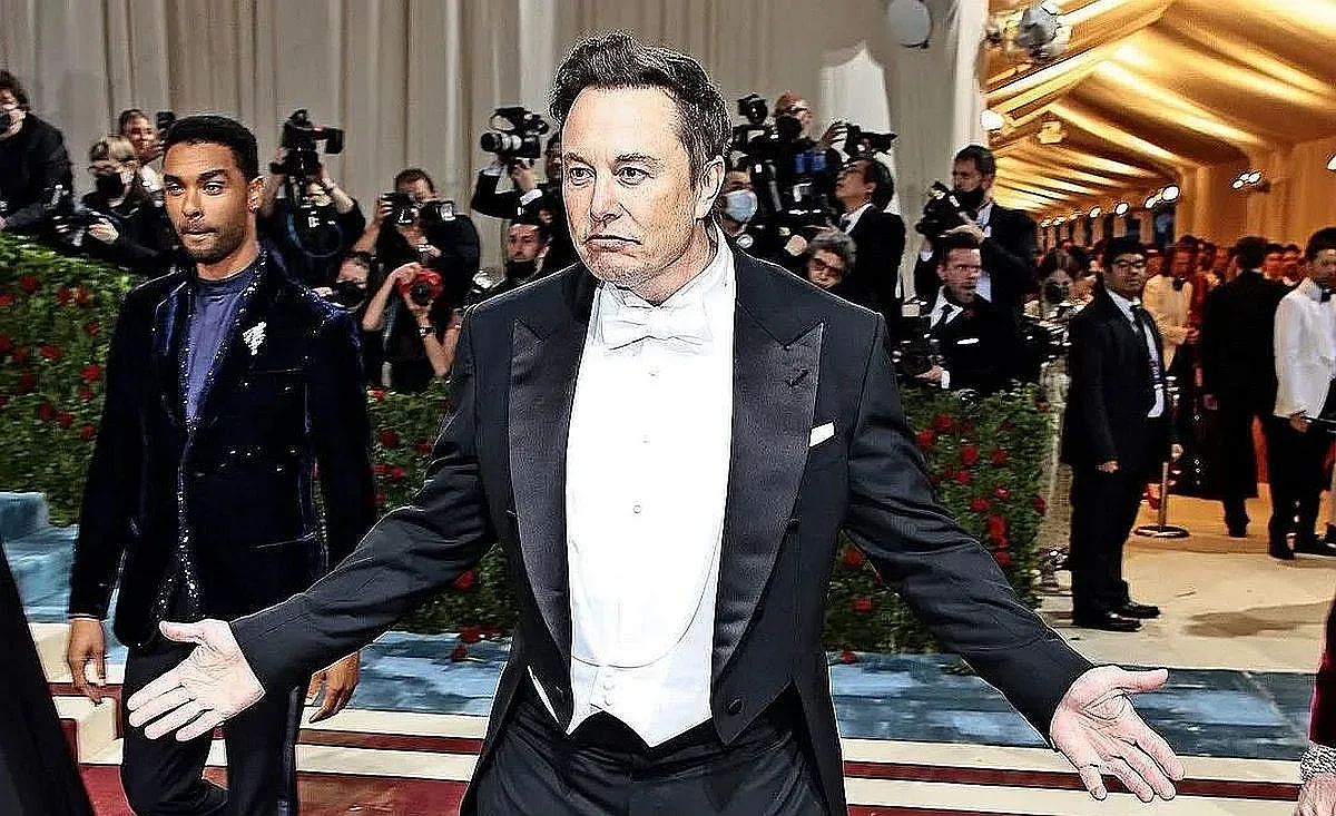 Мъск е на върха на щастието! Топ мениджърка го зарадва