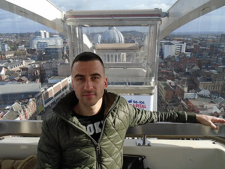 Елешница горда със скален барелеф на свети Георги