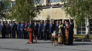 Министър Радев към курсанти: Учете и спортувайте