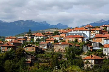 Англичанин конкурира Банско с къща за гости в Кремен