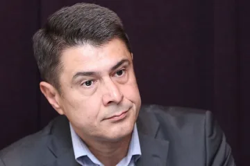 Димо Гяуров: Мигрантите не искат да ги пращат у нас