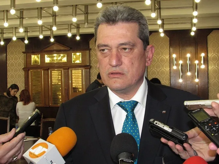 Главен комисар Николов: Няма да има райони лишени от огнеборци