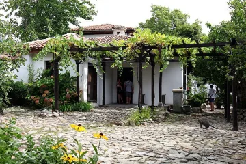 Сопот на бунт срещу кмета