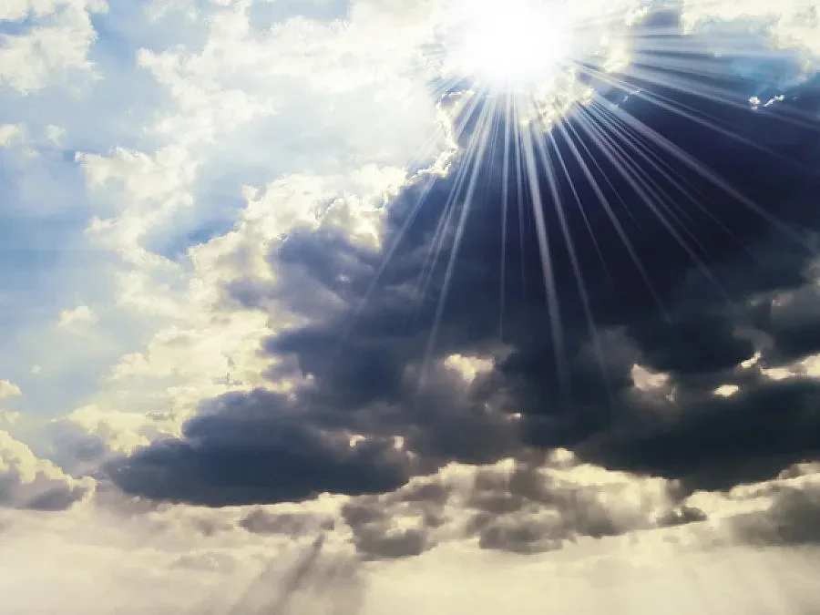 Дъжд на изток, слънце на югозапад