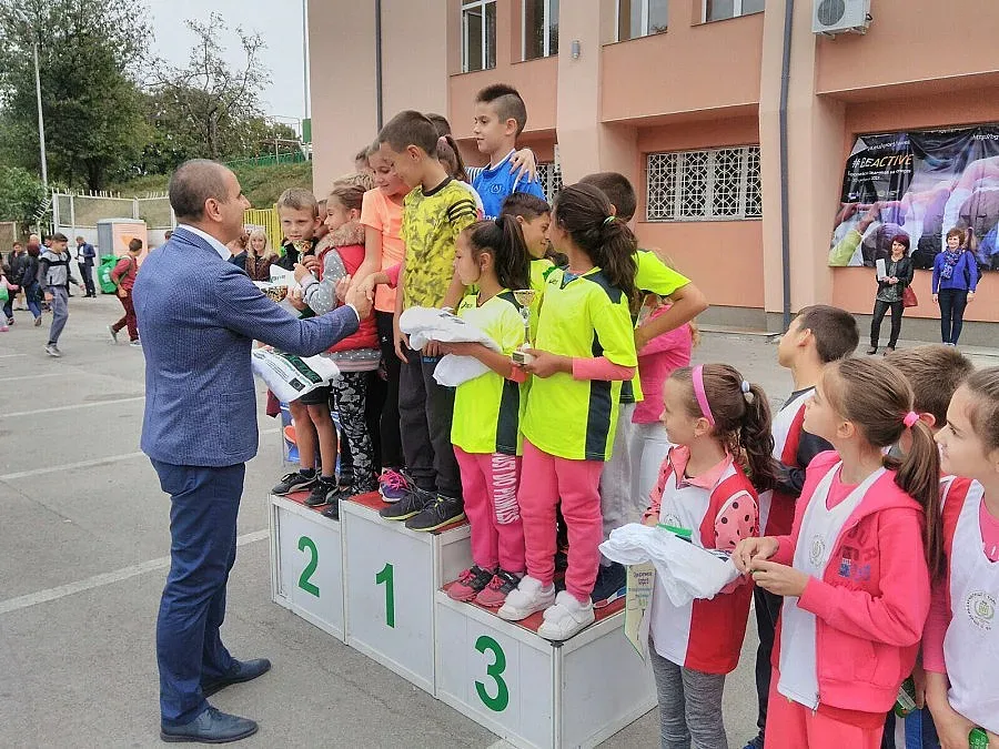 Цветанов се надява Враца да ни дари с шампиони в атлетиката