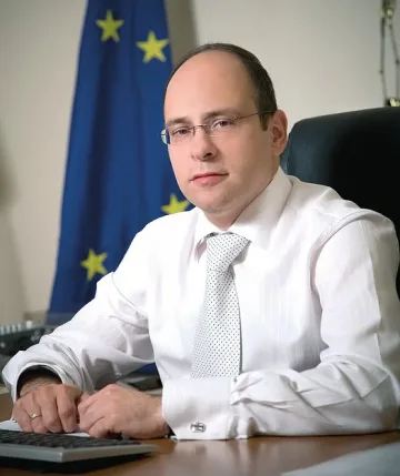 Борисов назначи за зам.-министър кадър от Тройната коалиция