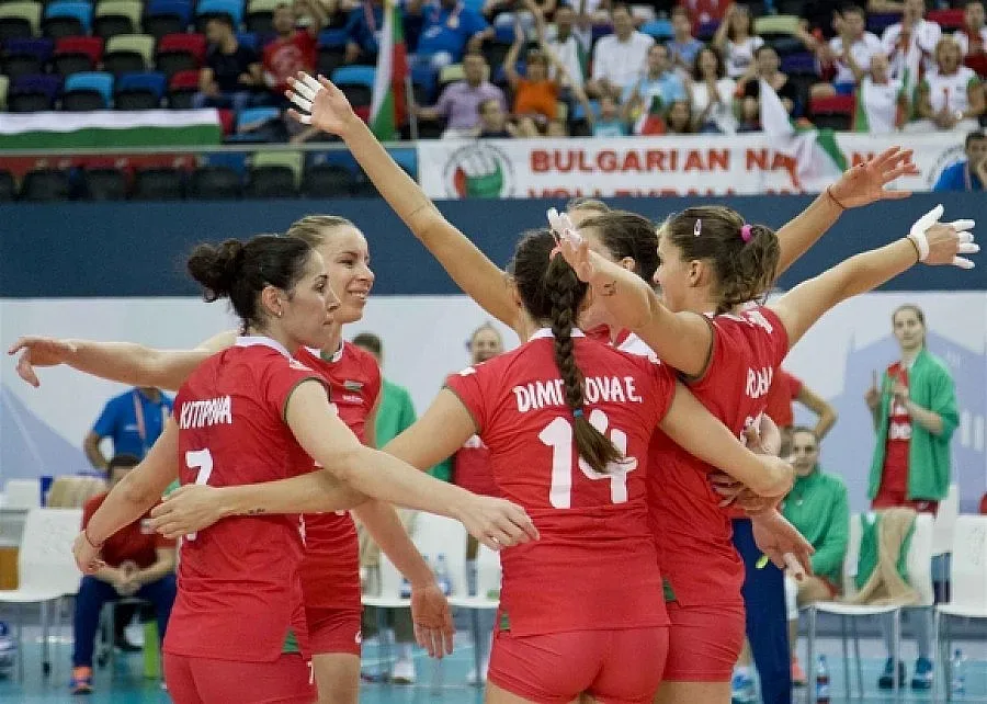 Лъвиците биха и Турция на Евроволей