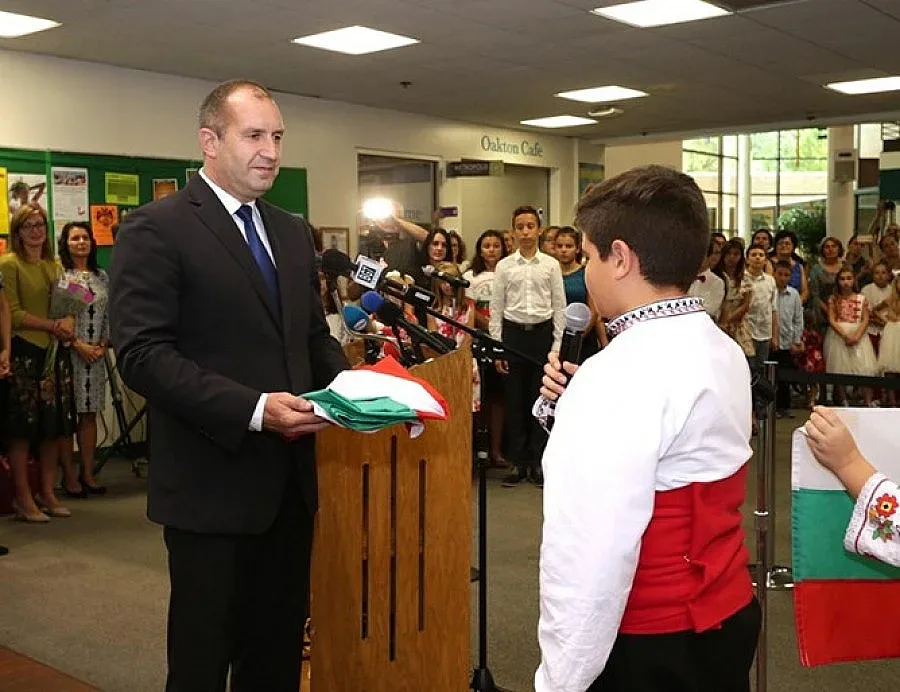 Румен Радев пред българите в Чикаго: Ще засилим връзките си с вас /ОБНОВЕНА/