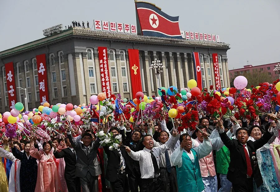 Китай удари Северна Корея със 700 млн. долара