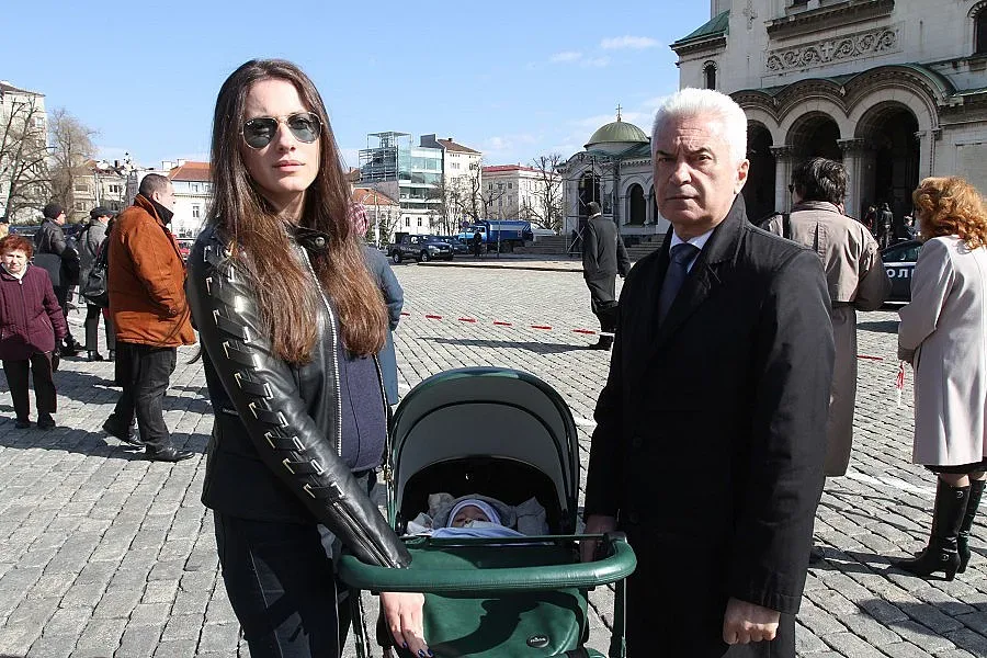 Волен предложил на Деница във файтон