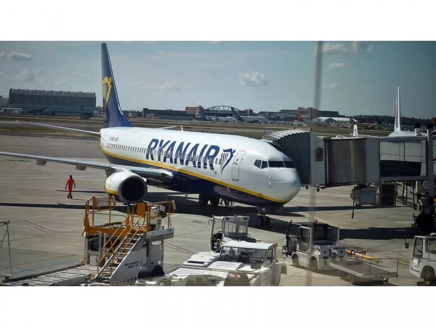 Проблемният "Райънеър" отменя 20 полета от и за България до края на октомври