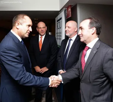 Президентът покани големи американски компании да инвестират у нас