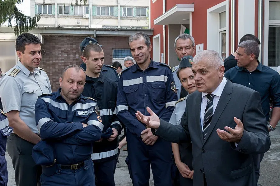 Ремонтират още 22 пожарни