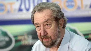 Слави изпусна момента да промени статуквото