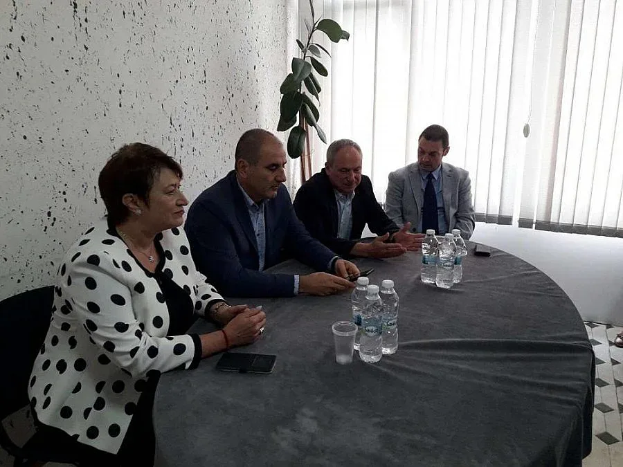 Правителството заделило 500 милиона само за пенсии и образование