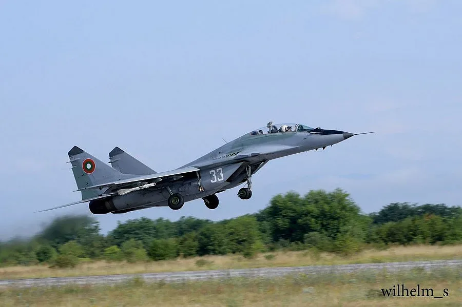 Нямат да стартират отново процедурата за изтребителите