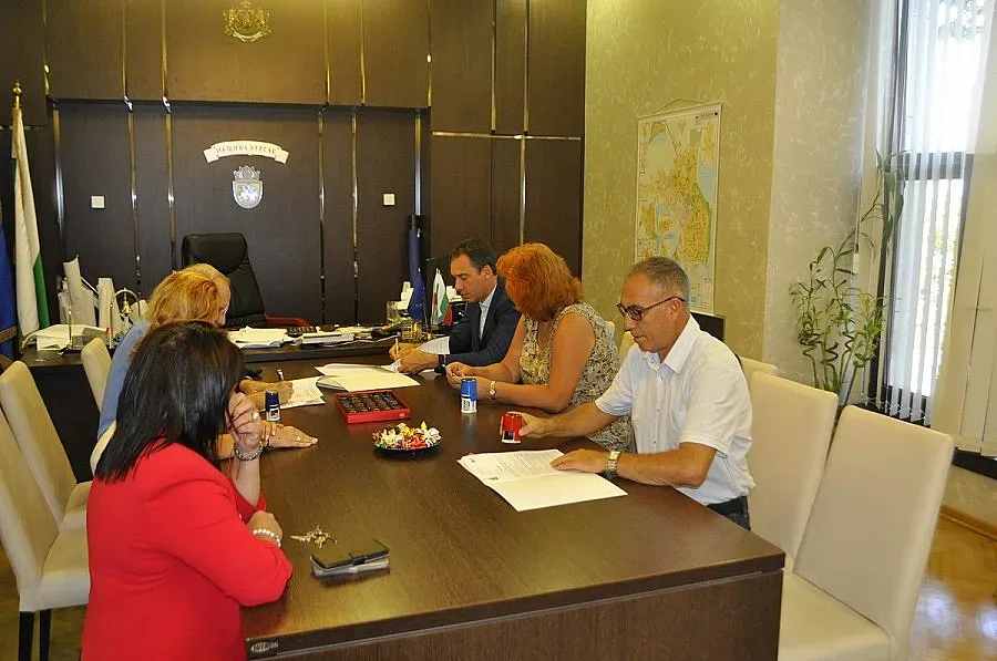 Димитър Николов: Бургас ще увеличи инвестициите в образованието