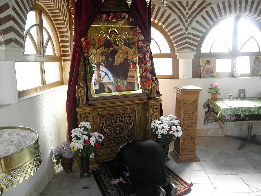 Две чудотворни икони в Църногорския манастир