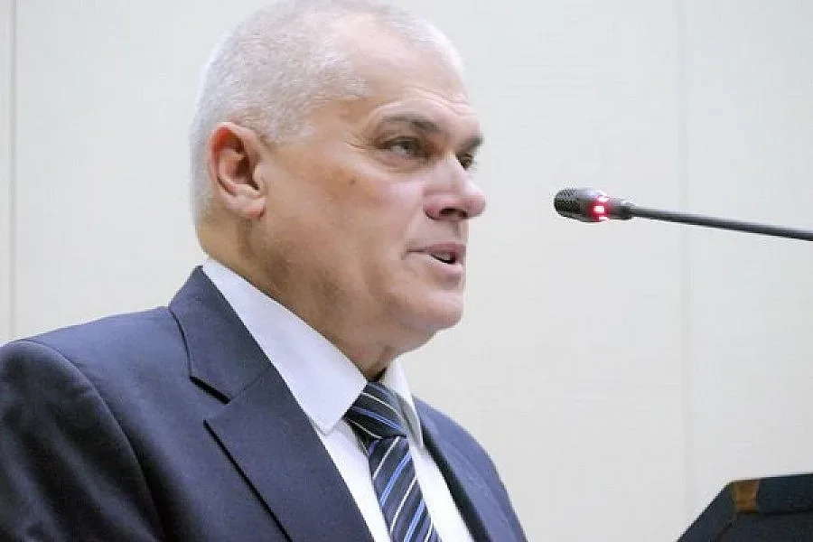 Министър Радев обеща да разкрие похитителите на Адриан