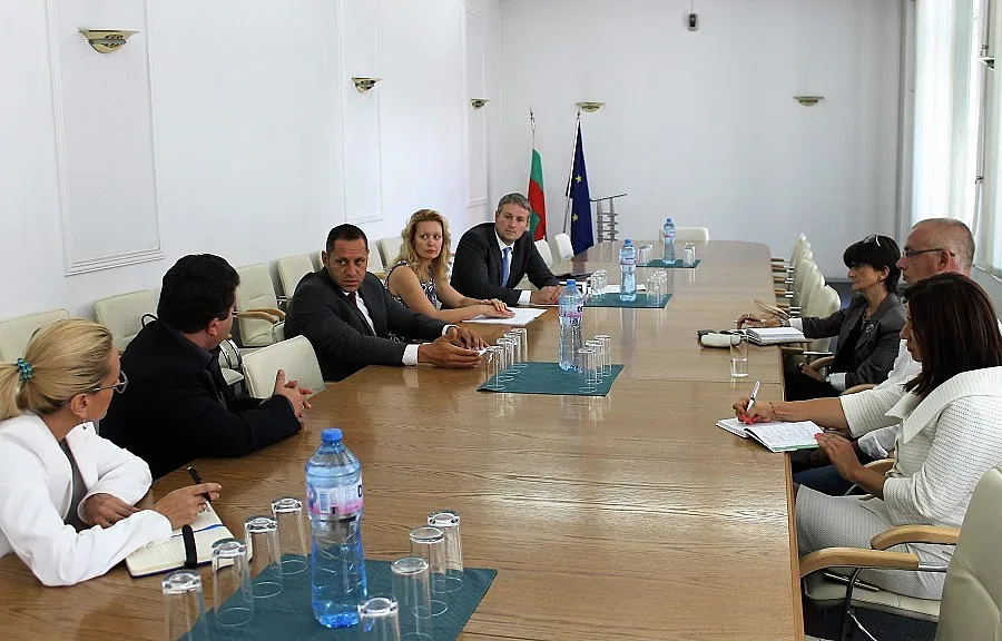 До 50 хил. лв. за малки фирми за излизане на борсата