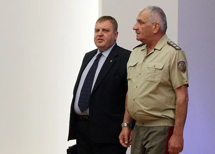 Каракачанов: Обществото започна да се събужда