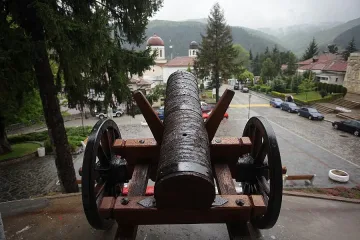 Клисура на бунт заради цената на водата