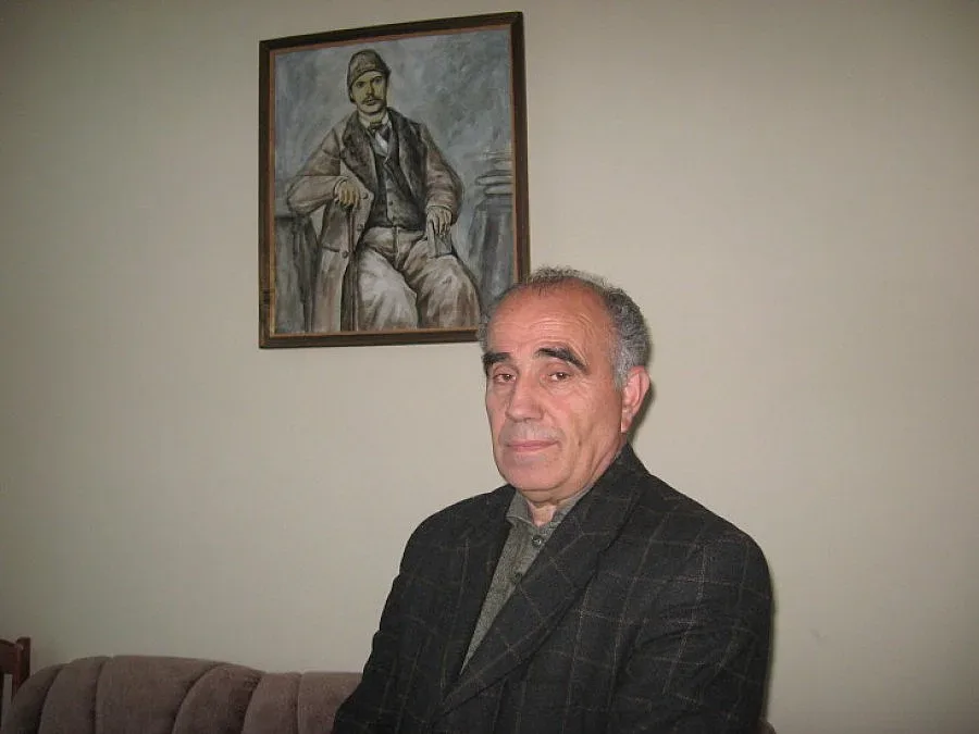 Шофьор затри известен учен от Смолян