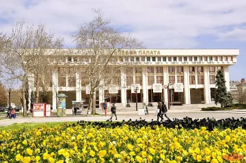 16 г затвор за баща, който насилвал дъщеря си