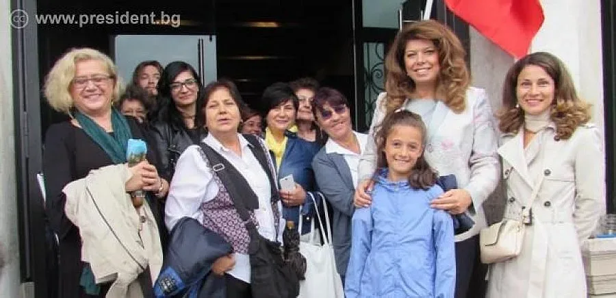 Йотова призова за реална политика за българите в чужбина