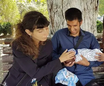 Незрящи родители виждат щастието в сина си