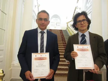 Двама наши учители по руски с награди в Москва