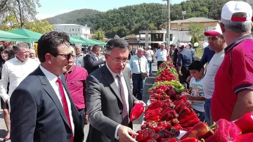 Надпревара с лютеница и люти чушки весели Кирково